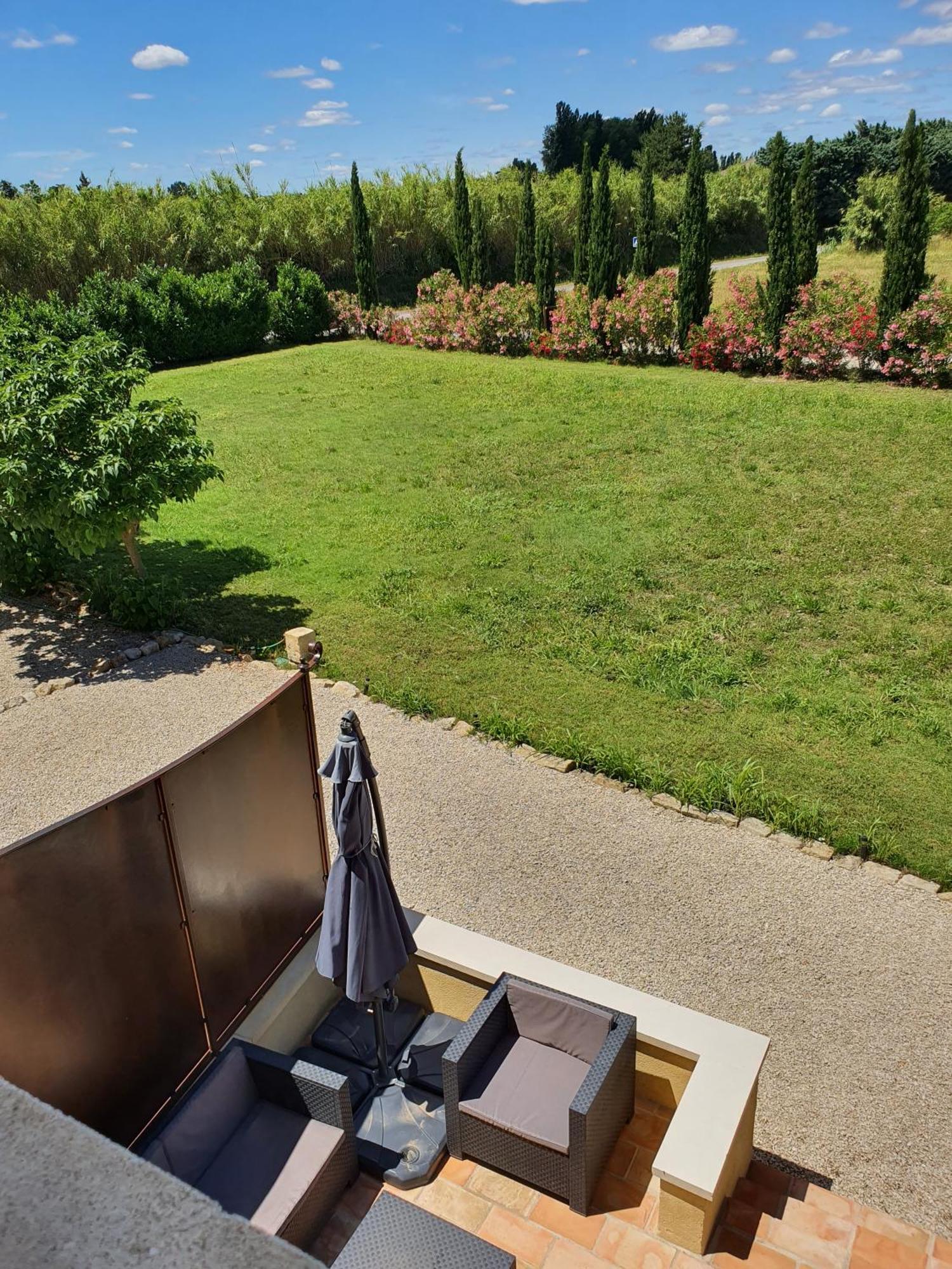 Le Mas De Guiguite Mézoargues Buitenkant foto