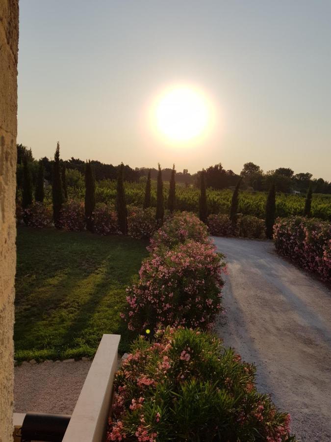 Le Mas De Guiguite Mézoargues Buitenkant foto